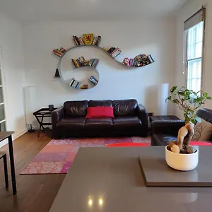  Apartment And United Kingdom