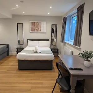  Apartment Centre United Kingdom